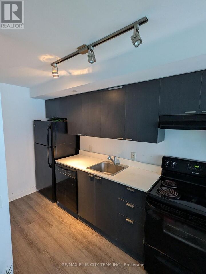 Property Photo:  375 King Street West 502  ON M5V 1K5 