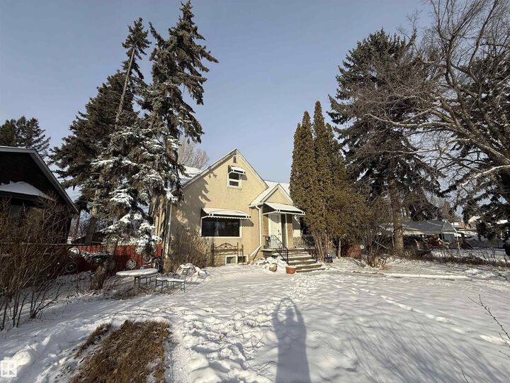 Property Photo:  11022 110 Avenue NW  AB T5H 1H9 