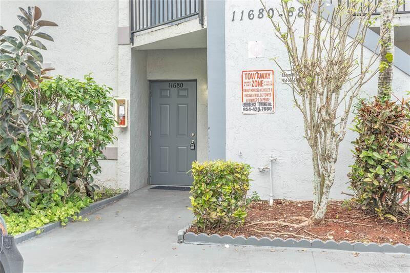 Property Photo:  11680 NW 39th St  FL 33065 