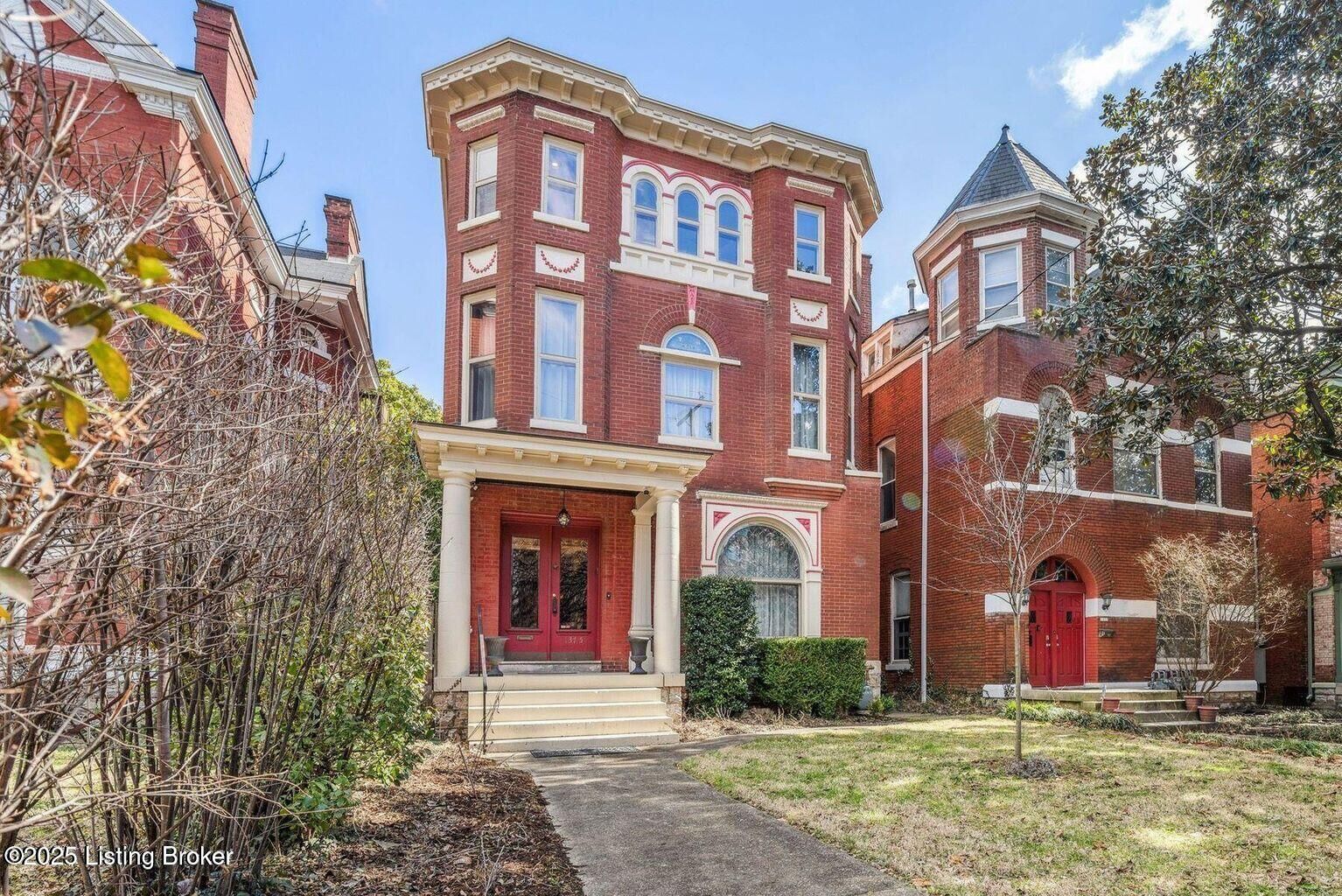 Property Photo:  1375 S 2nd St  KY 40208 