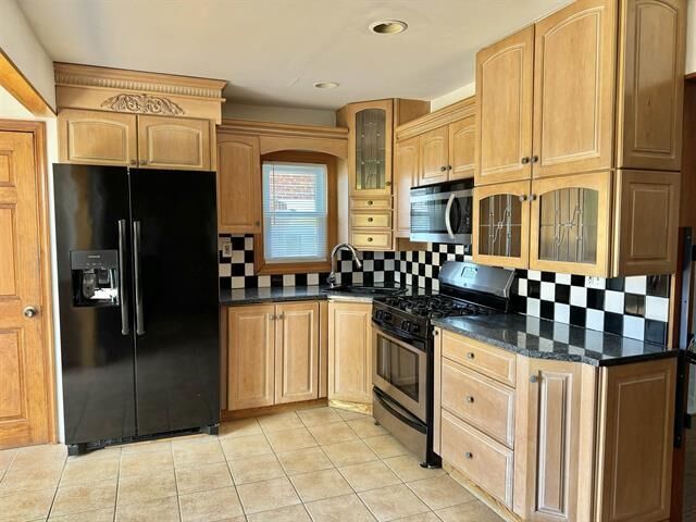 Property Photo:  720 Hudson Ave  NJ 07094 