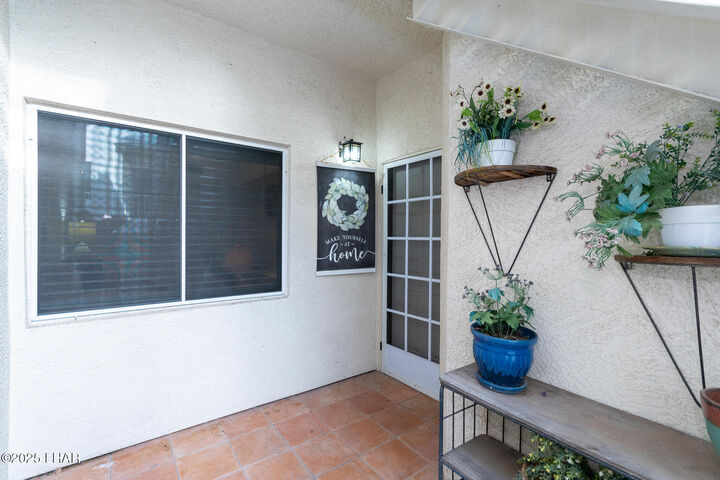 Property Photo:  420 Acoma Blvd 10  AZ 86406 