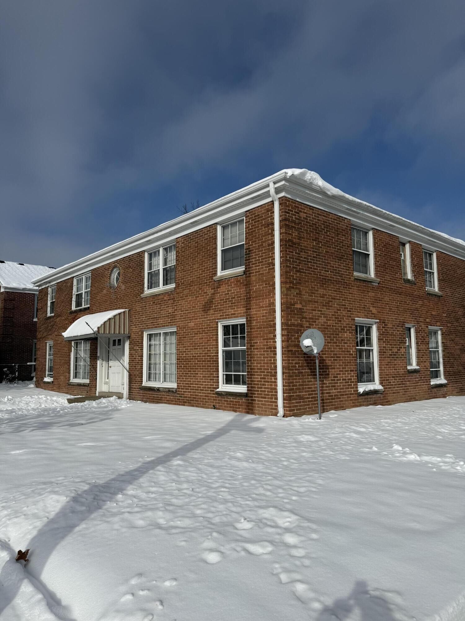 Property Photo:  6100 W Lisbon Ave  WI 53210 