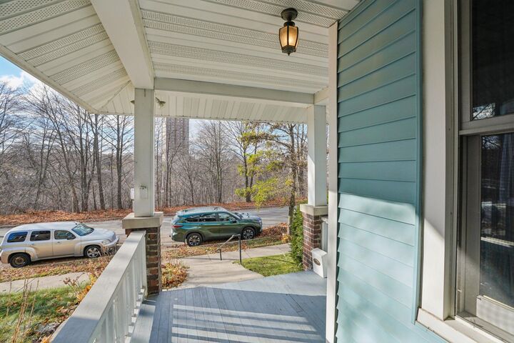 Property Photo: 2924 N Cambridge Ave WI 53211