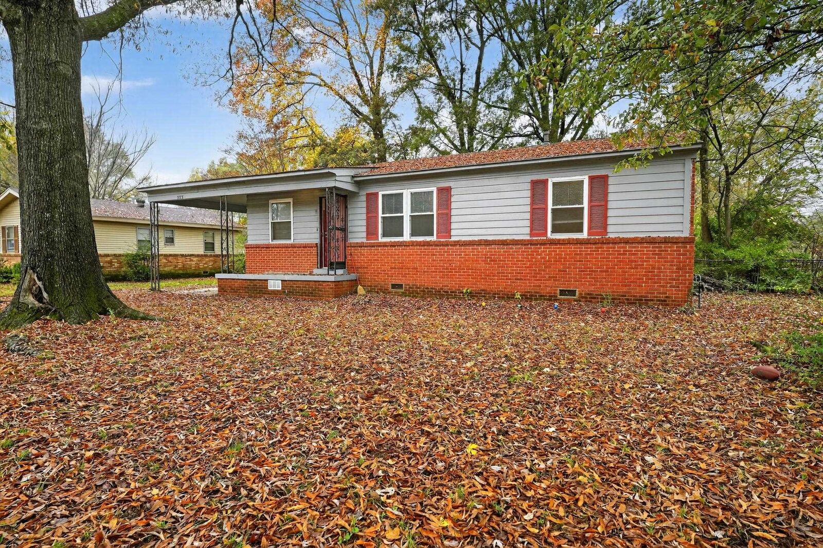 Property Photo:  5573 Millbranch Rd  TN 38116 