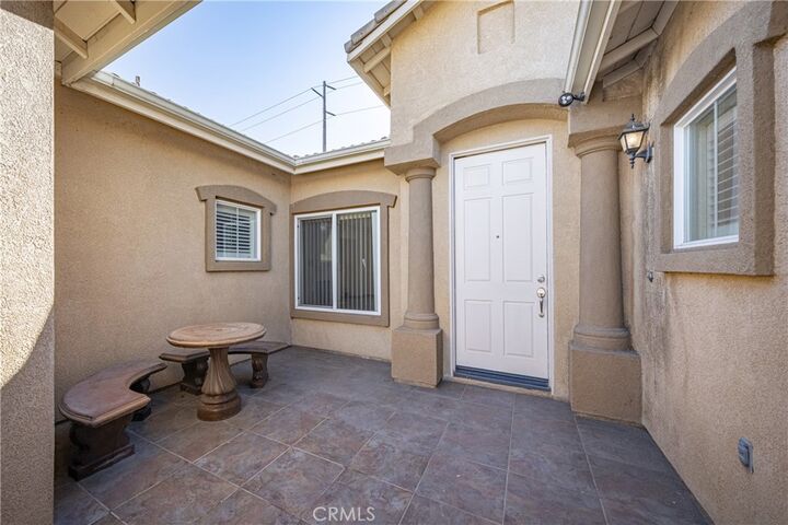 Property Photo:  1852 Rogers Way  CA 92582 