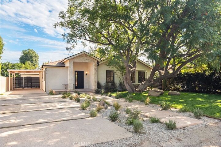 Property Photo:  5444 Morella Ave  CA 91607 