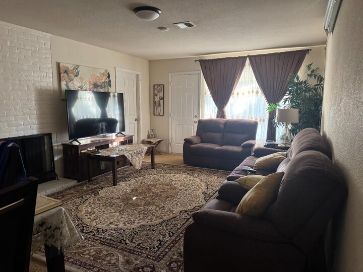 Property Photo: 1117 Singingwood Road CA 95864