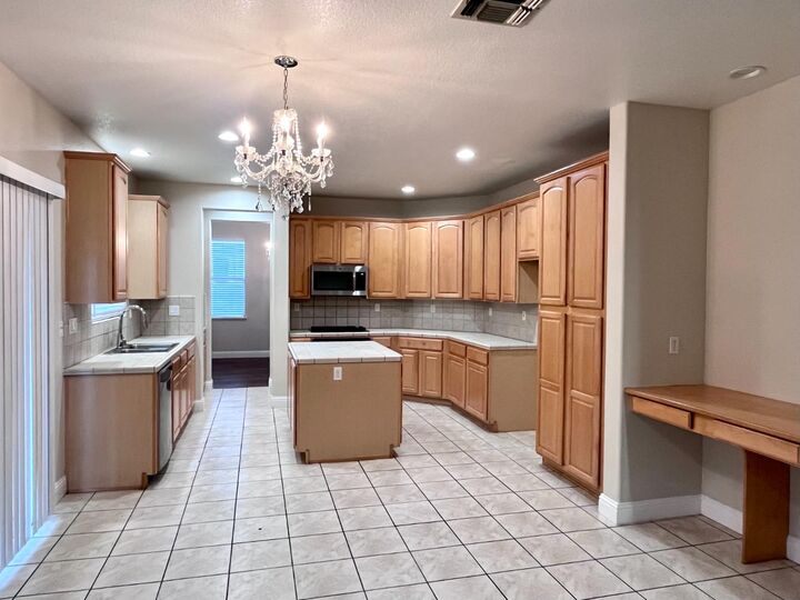 Property Photo: 13310 Parkhaven Street CA 95330