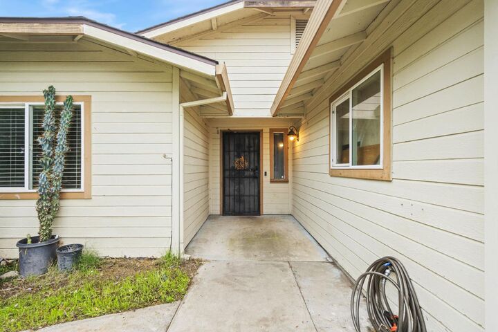 Property Photo:  3705 Haywood Street  CA 95838 