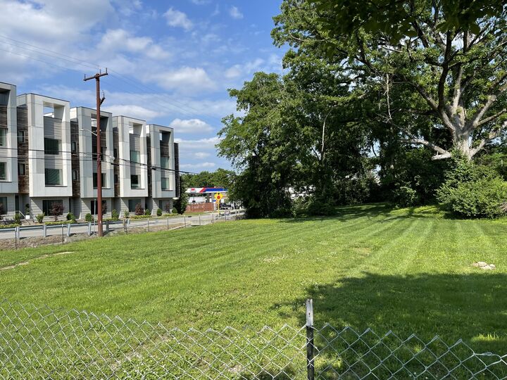 Property Photo: 128 Oceola Ave TN 37209