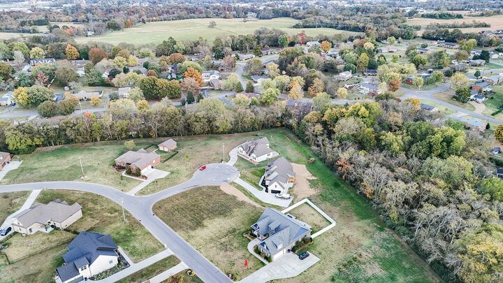 Property Photo:  607 Apple Blossom Trl  TN 37160 