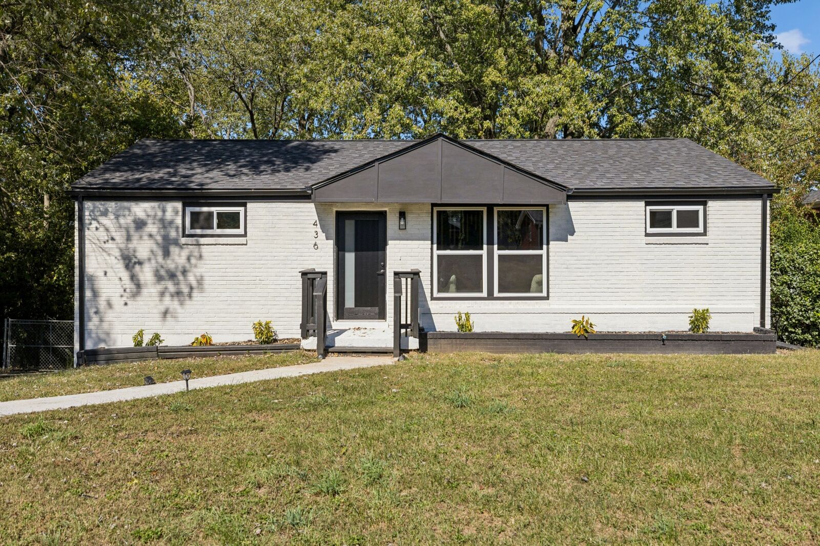 Property Photo:  436 Heney Dr  TN 37214 