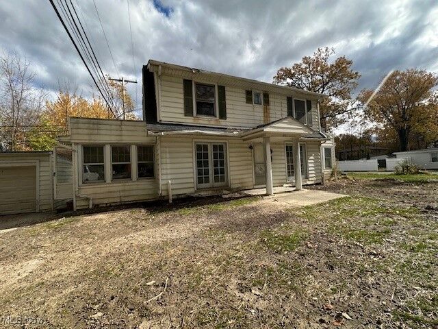 311 E 241st Street  Euclid OH 44123 photo