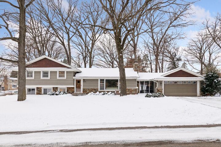 16600 Canterbury Drive  Minnetonka MN 55345 photo