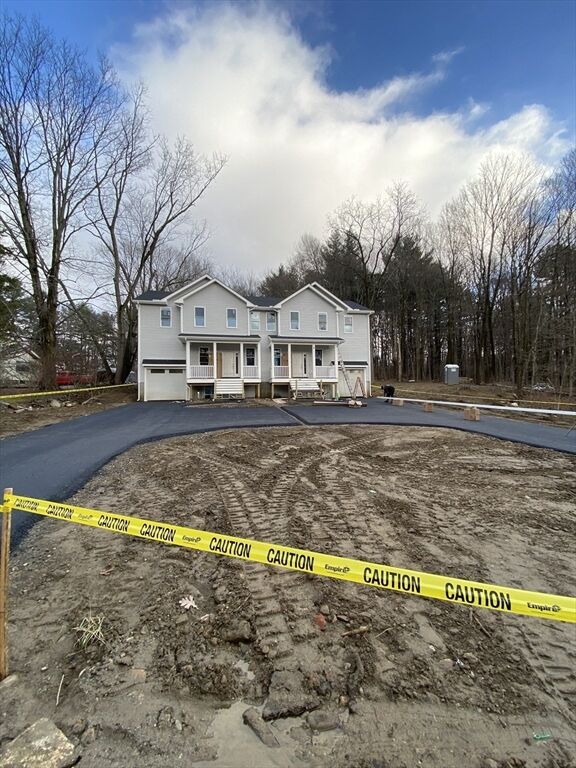 Property Photo:  72 Westborough Rd 1  MA 01536 