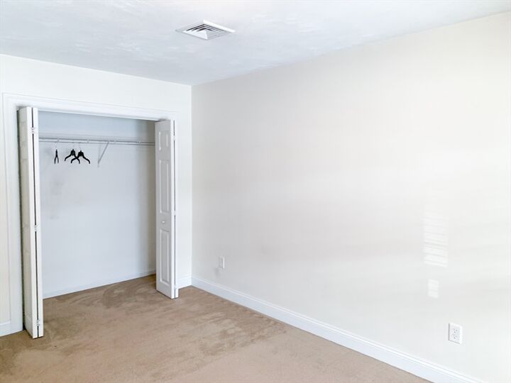 Property Photo:  25 Green Leaves Dr 508  MA 01002 