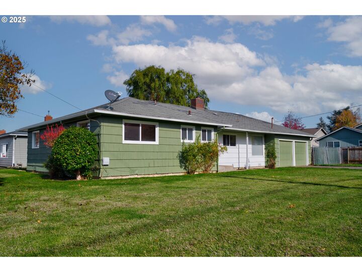 Property Photo: 3113 Hammel St NE OR 97301