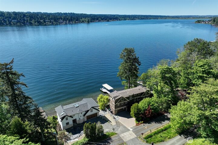 Property Photo: 2301 E Lake Sammamish Parkway NE WA 98074