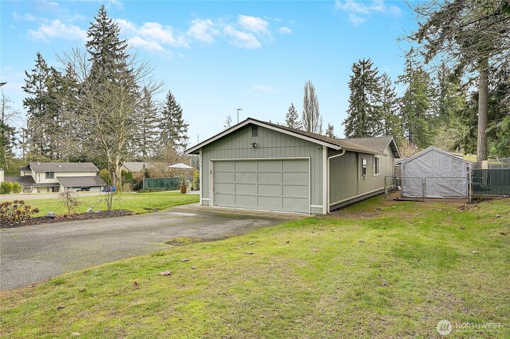 Property Photo:  4592 SE Basswood Lane  WA 98366 