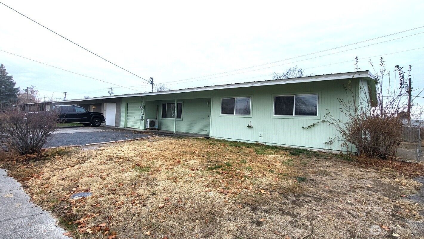 Property Photo: 8910 Travis Drive WA 98837