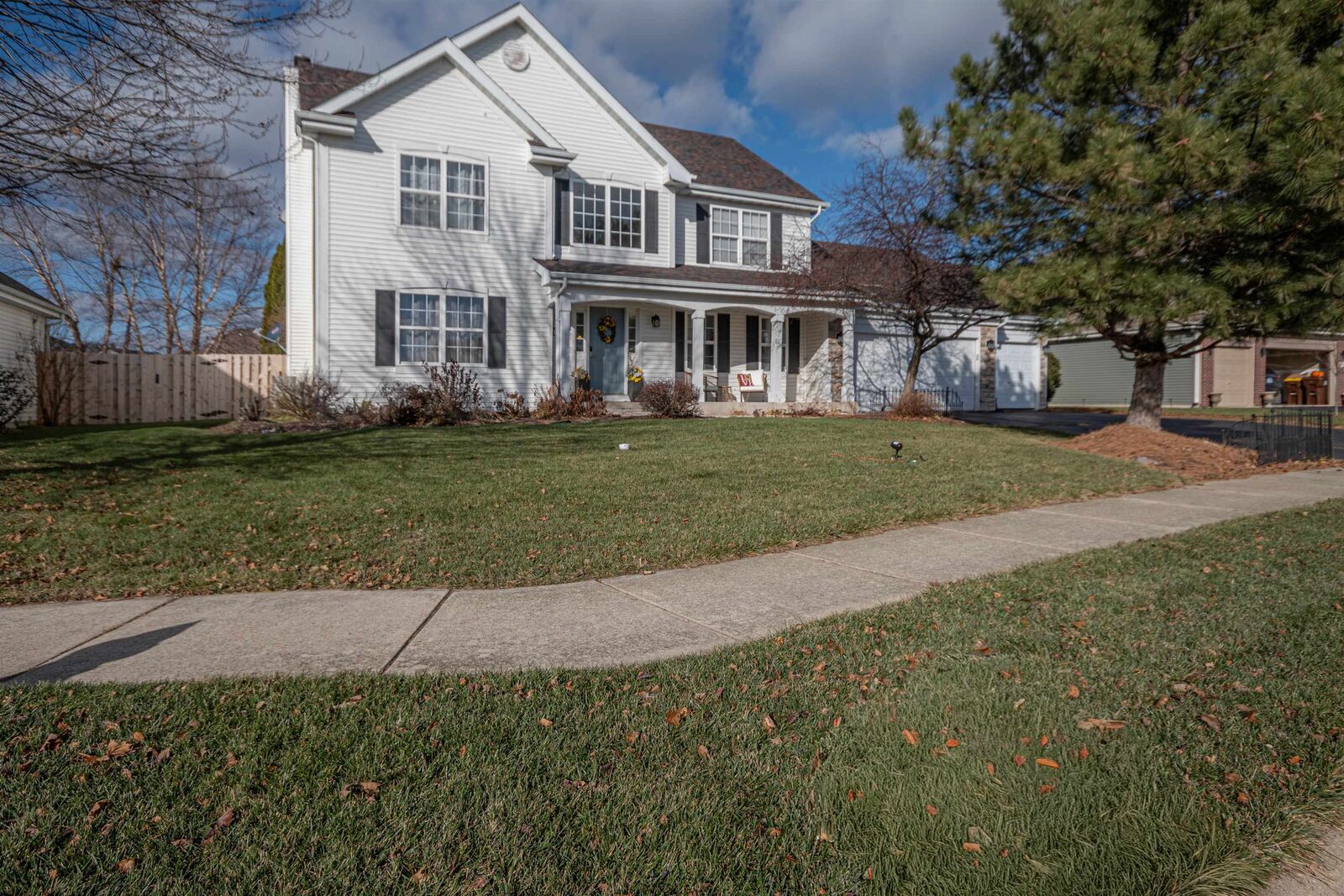 Property Photo:  738 Trent Lane  IL 61111 