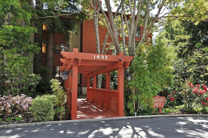 Property Photo:  1435 Bellevue Avenue  CA 94010 