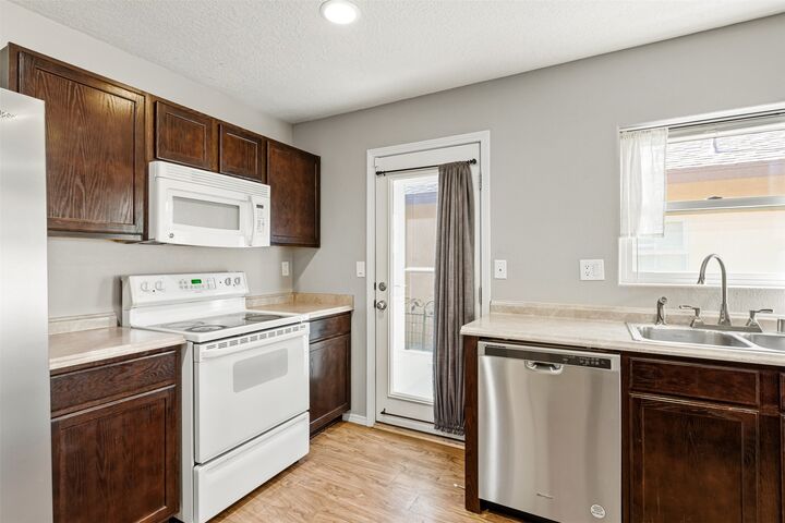 Property Photo: 5252 Via Del Cielo Lane NM 87507