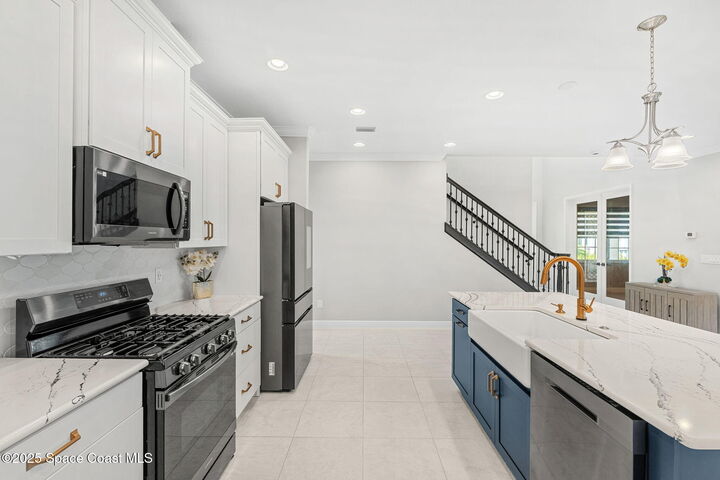 Property Photo:  8403 Catalissa Avenue  FL 32940 