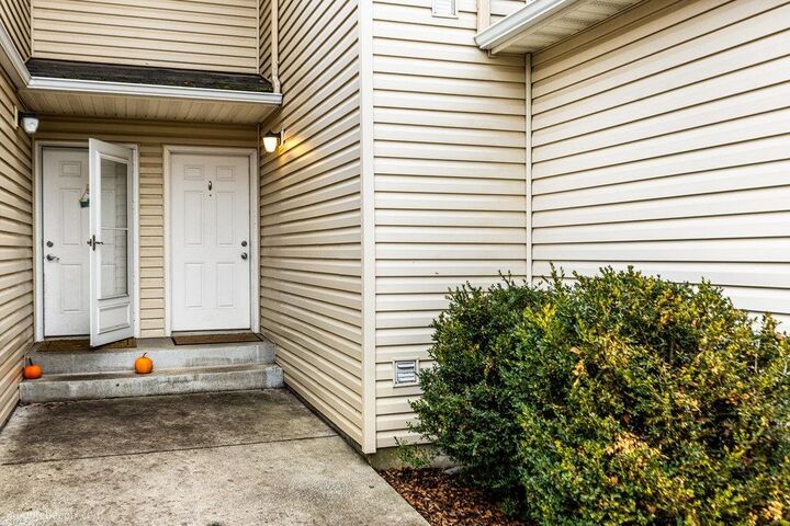 Property Photo: 11212 E 4th Ave WA 99206