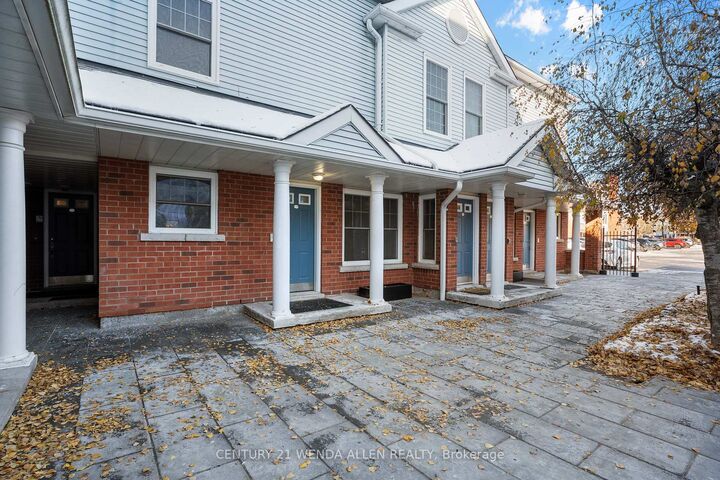 Photo de la propriété:  1659 Nash Road I-15  ON L1E 1S8 