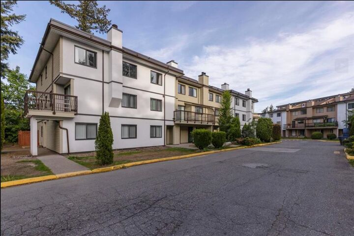 7162 133A Street 203 — photo 1