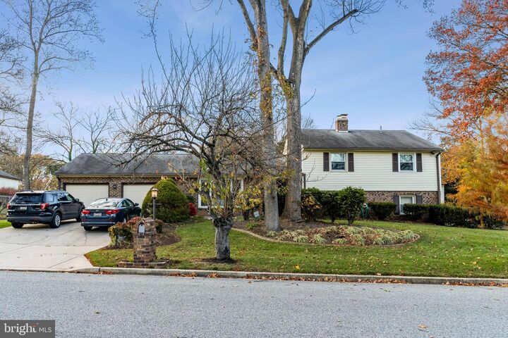 Property Photo:  12204 Chesterton Drive  MD 20774 