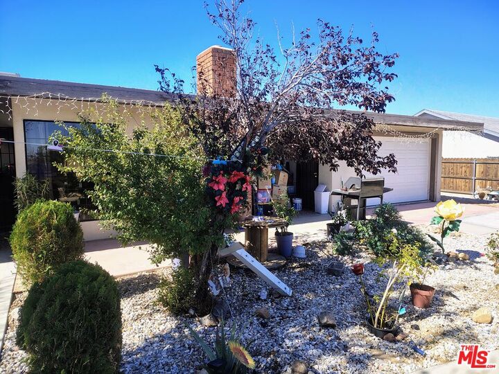 Property Photo: 8178 Kingston Ave CA 92345