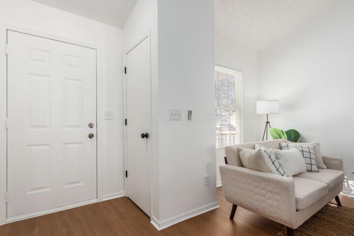 Property Photo:  2718 Proclamation Way  OH 43207 