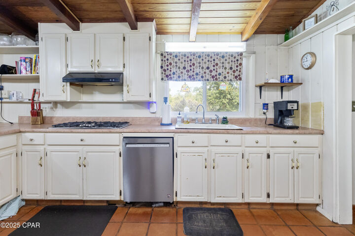 Property Photo:  3369 Parkridge Road  FL 32446 