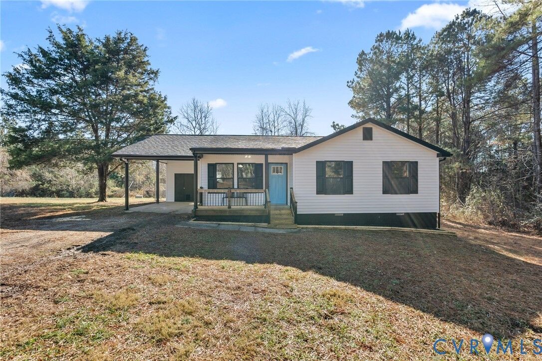 Property Photo: 13215 Scotts Road VA 23840