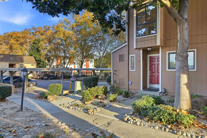 Property Photo: 8985 Alcosta Blvd 162 CA 94583