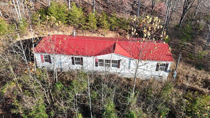 Property Photo:  1402 Long Branch Rd  KY 41230 