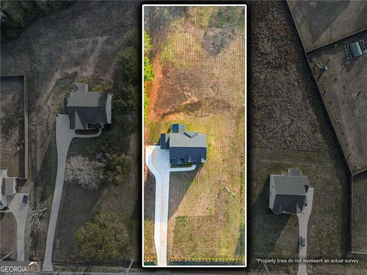 Property Photo: 689 S Jeff Davis Drive GA 30215