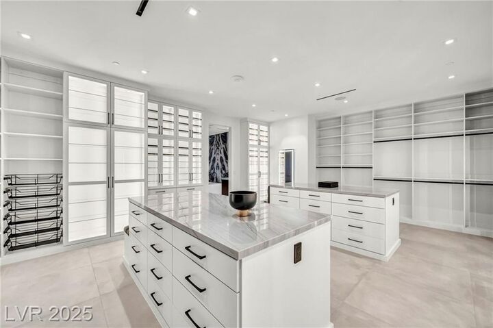 Property Photo: 6 Rock Mount Court NV 89012