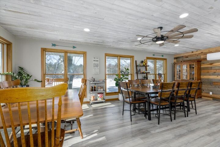 Property Photo: 665 198th Avenue IA 50219