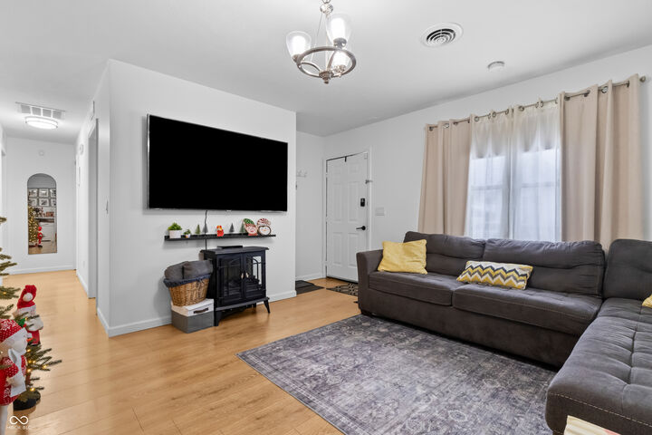 Property Photo: 1814 Cottage Avenue IN 47201