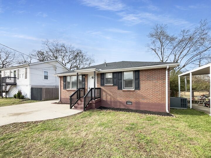 Property Photo: 740 Idlewild Dr TN 37115