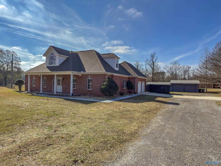 Property Photo:  3011 County Road 327  AL 35650 