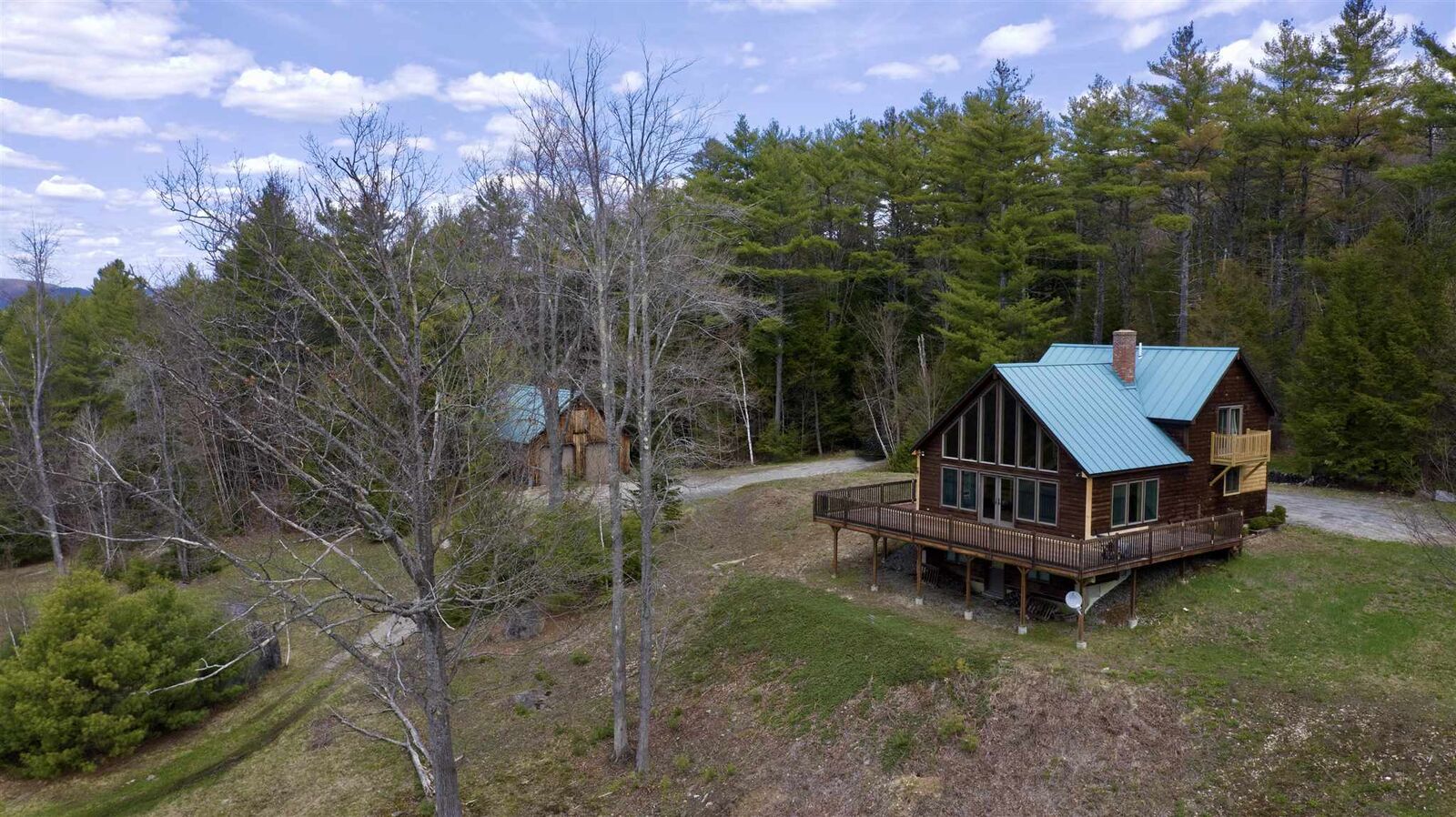 Property Photo: 609 South Main Street NH 03773