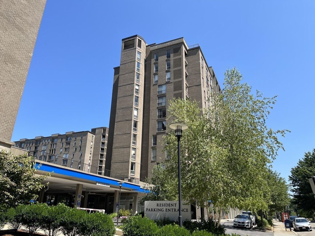 Property Photo:  33 Pond Ave 422  MA 02445 