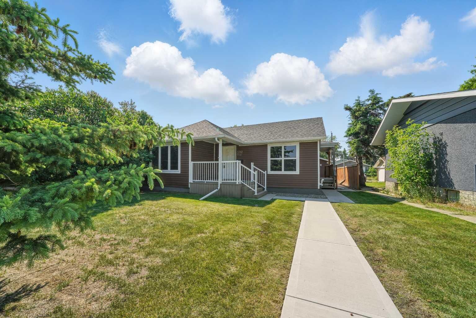 Property Photo:  3717 45 Street  AB T4N 1J3 