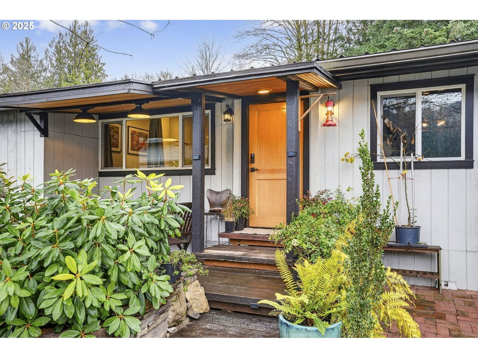 Property Photo: 25297 E Welches Rd 45 OR 97067