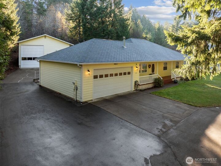 Property Photo: 110 E Rock Way WA 98584